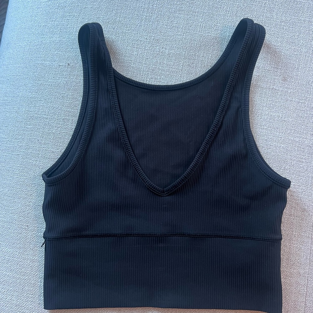 Reversible high neck/vneck black reversible tank lululemon size 6